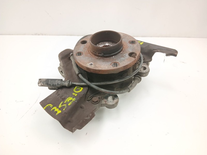Recambio de mangueta delantera derecha para fiat grande punto van (199_) 1.3 jtd multijet (199cxd1b) referencia OEM IAM 51776377