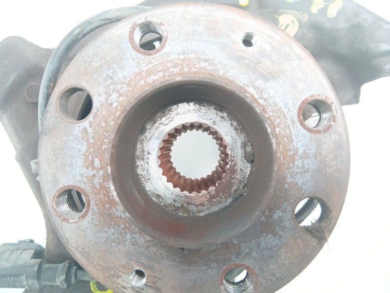 Recambio de mangueta delantera derecha para fiat grande punto van (199_) 1.3 jtd multijet (199cxd1b) referencia OEM IAM 51776377