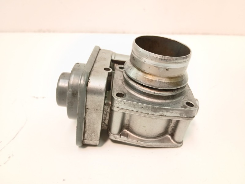 Recambio de caja mariposa para opel astra j (p10) 1.7 cdti (68) referencia OEM IAM 8981052101  