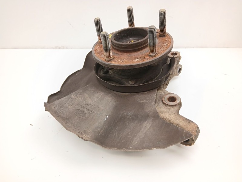 Recambio de mangueta delantera izquierda para hyundai santa fé ii (cm) 2.2 crdi 4x4 referencia OEM IAM 517152B050  