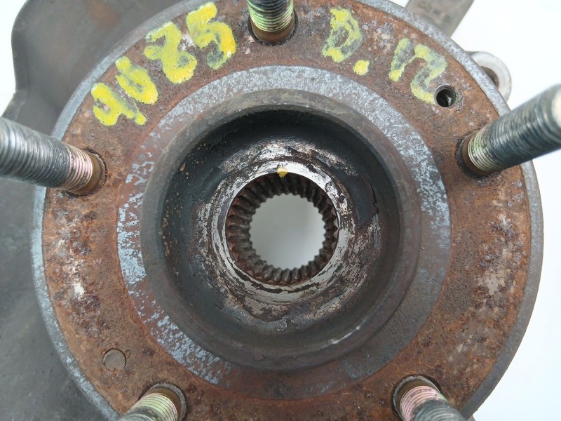 Recambio de mangueta delantera izquierda para hyundai santa fé ii (cm) 2.2 crdi 4x4 referencia OEM IAM 517152B050  
