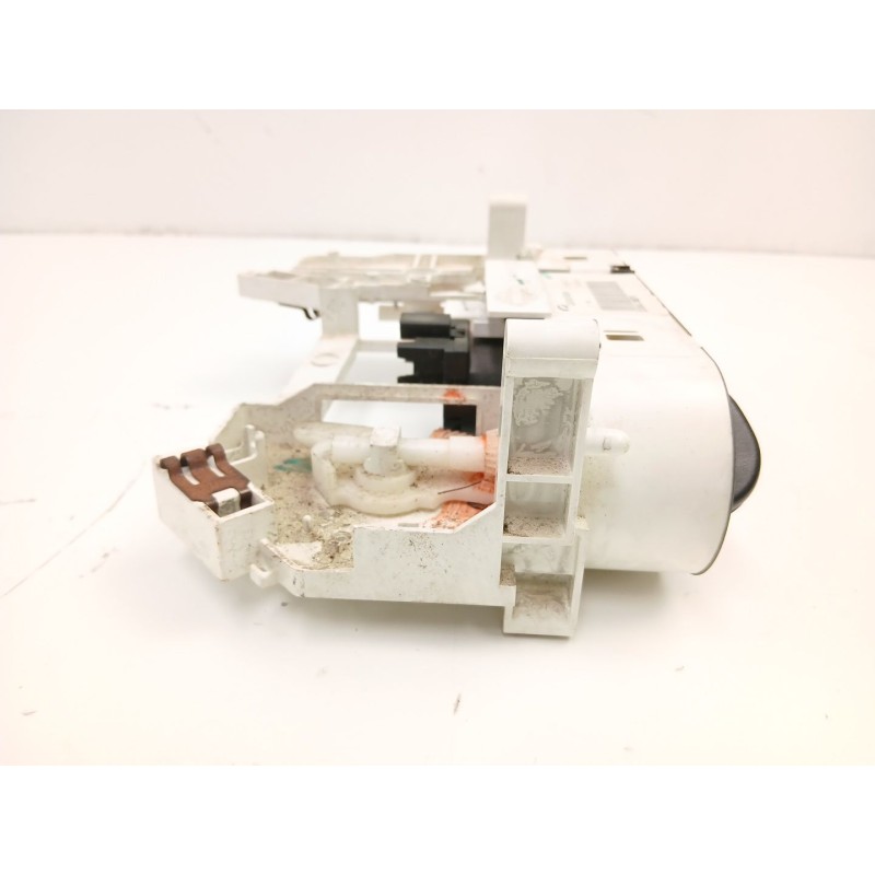 Recambio de mandos calefaccion aire para nissan terrano ii (r20) 2.7 tdi 4wd referencia OEM IAM 275000X000 EG08136701 
