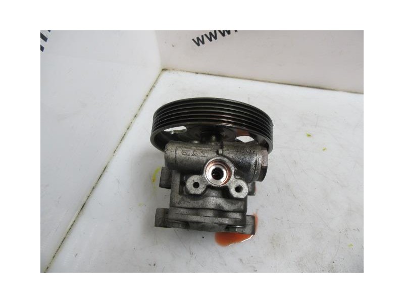 Recambio de bomba dirección : ford fiesta : 1.4 tdci (67,98cv) [2003] para ford fiesta 1.4 tdci referencia OEM IAM   