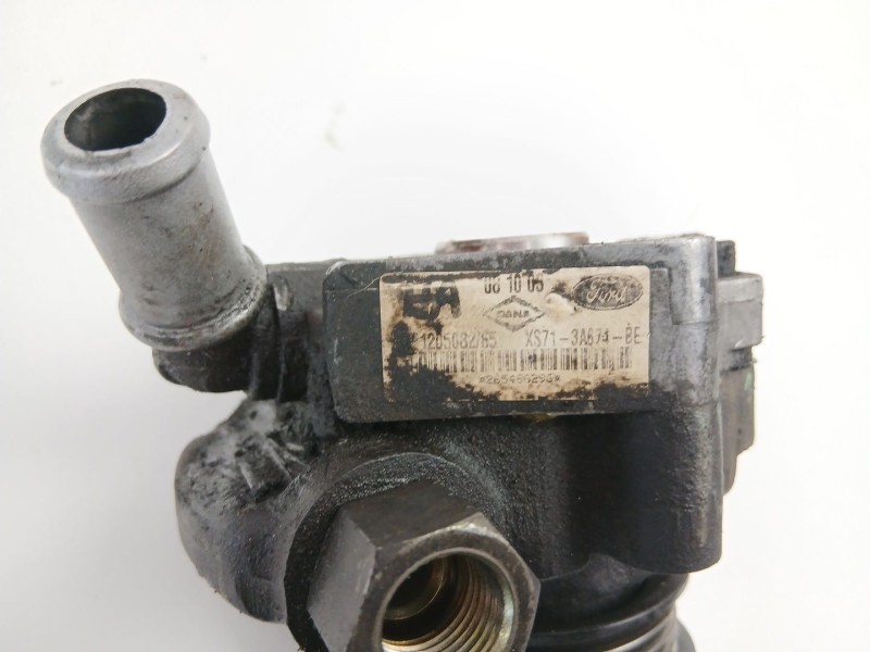 Recambio de bomba direccion para ford mondeo iii sedán (b4y) 2.0 tdci referencia OEM IAM XS713A374BF  
