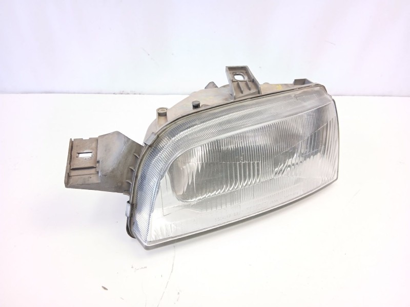 Recambio de faro izquierdo para fiat punto (176_) 75 1.2 referencia OEM IAM 46407146  