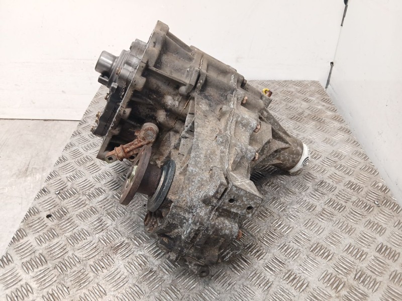 Recambio de caja transfer para nissan terrano ii (r20) 2.7 tdi 4wd referencia OEM IAM 33107G2340  