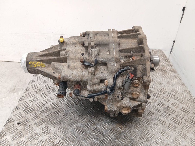 Recambio de caja transfer para nissan terrano ii (r20) 2.7 tdi 4wd referencia OEM IAM 33107G2340  