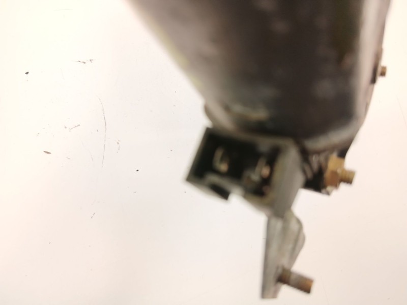 Recambio de elevalunas delantero derecho para peugeot 205 plus 1.4 g referencia OEM IAM 922270  