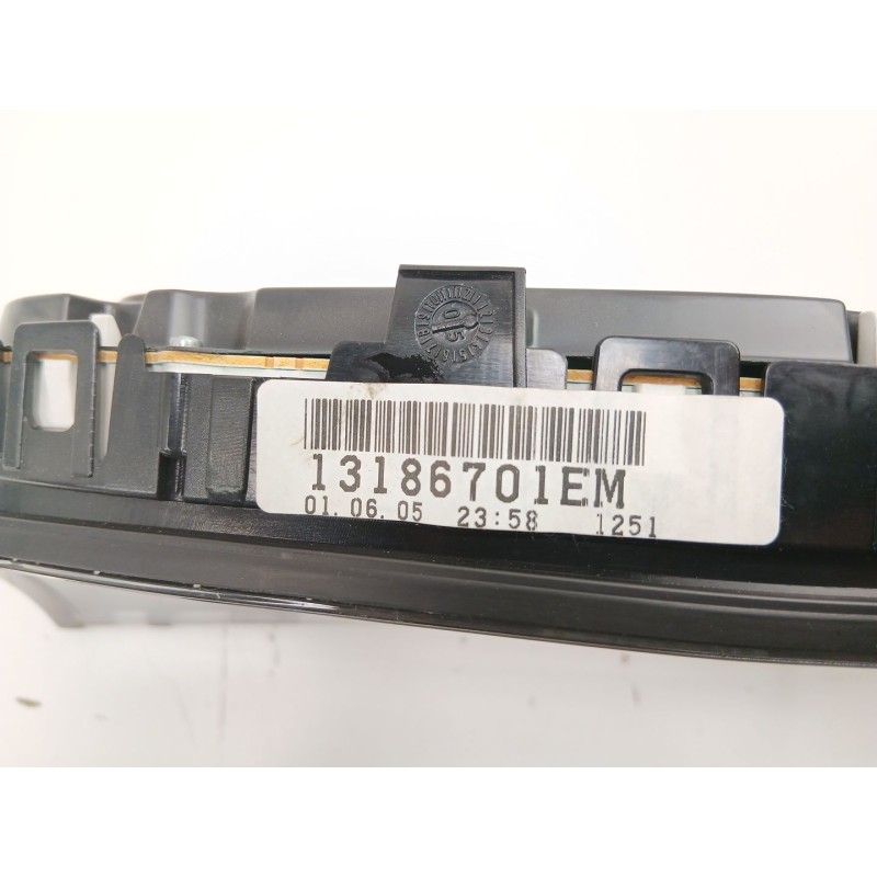 Recambio de cuadro instrumentos para opel vectra c gts (z02) 1.8 16v (f68) referencia OEM IAM 13186701 110080278025 