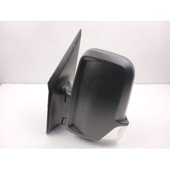 RETROVISOR IZQUIERDO A9068106016 