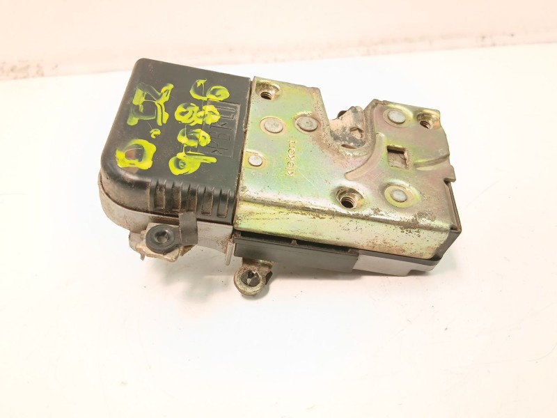Recambio de cerradura puerta delantera izquierda para peugeot 406 (8b) 2.2 hdi referencia OEM IAM 9135H8  
