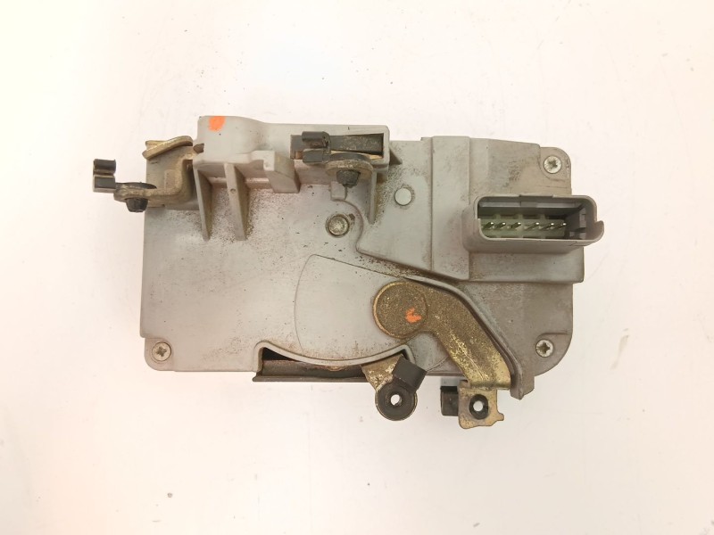 Recambio de cerradura puerta delantera izquierda para peugeot 406 (8b) 2.2 hdi referencia OEM IAM 9135H8  