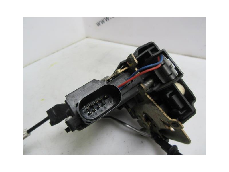 Recambio de cerradura pta. del. dch. : audi a6 : 2.5 tdi (179,47cv)5p automatico [2000] para audi a6 2.5 tdi (179,47cv automatic