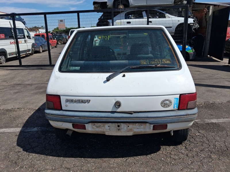 peugeot 205 furgoneta/hatchback del año 1983