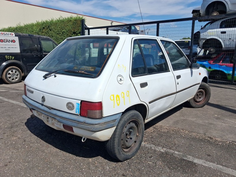 peugeot 205 furgoneta/hatchback del año 1983