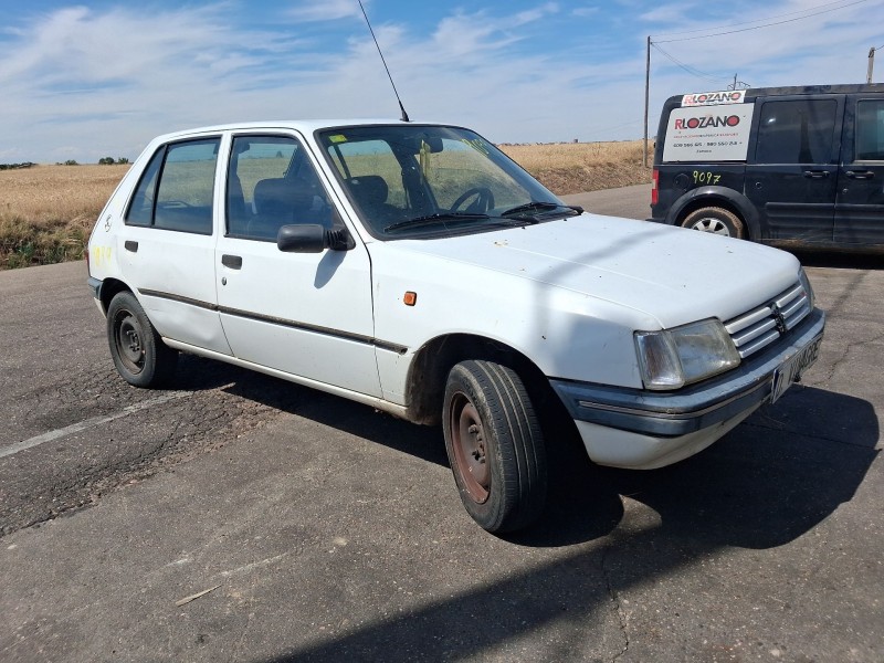 peugeot 205 furgoneta/hatchback del año 1983