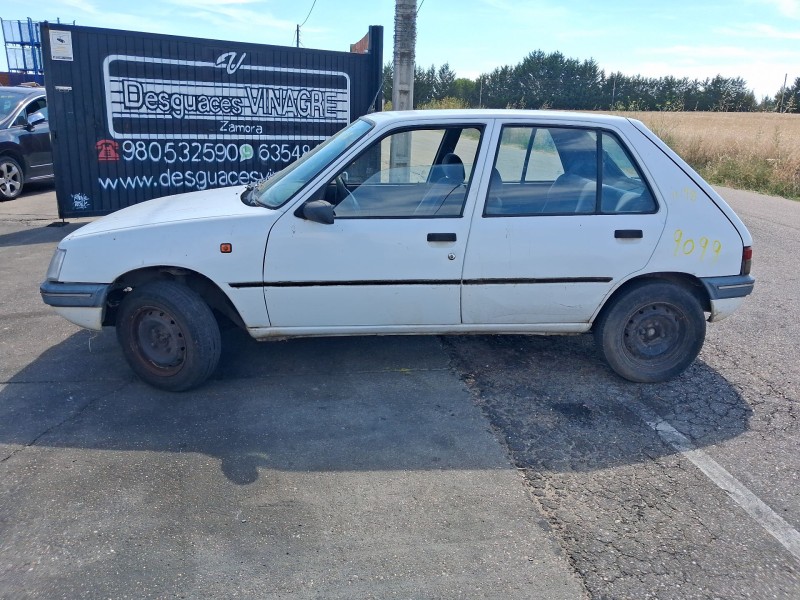 Recambio de carroceria para peugeot 205 furgoneta/hatchback 1.8 d referencia OEM IAM   
