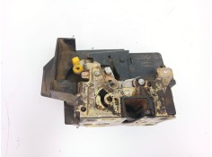 Recambio de cerradura puerta trasera izquierda para renault laguna 1.8 g referencia OEM IAM 7701038439   2