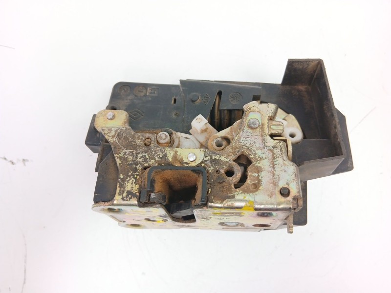 Recambio de cerradura puerta trasera derecha para renault laguna 1.8 g referencia OEM IAM 7701038438  