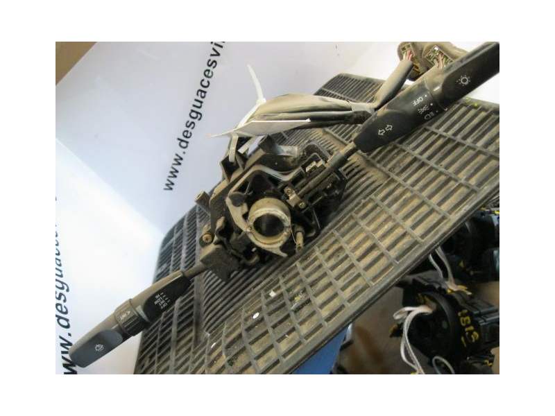 Recambio de mando luces y limpias para hyundai lantra 1.8 i - 16v -dohc referencia OEM IAM   