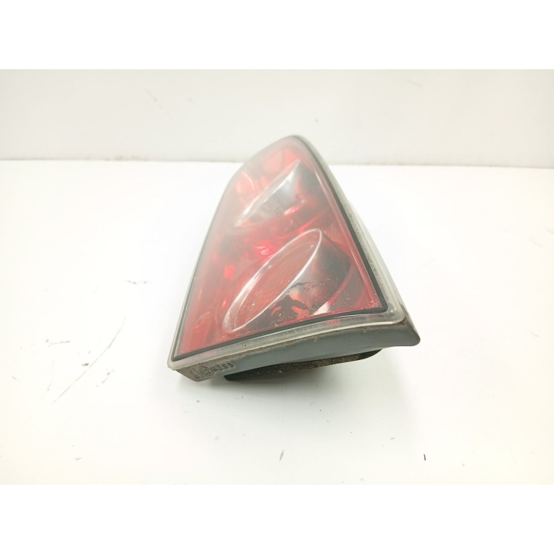 Recambio de piloto porton derecho para seat ibiza iii (6l1) 1.4 16v referencia OEM IAM 6L6945094F  6L6945108