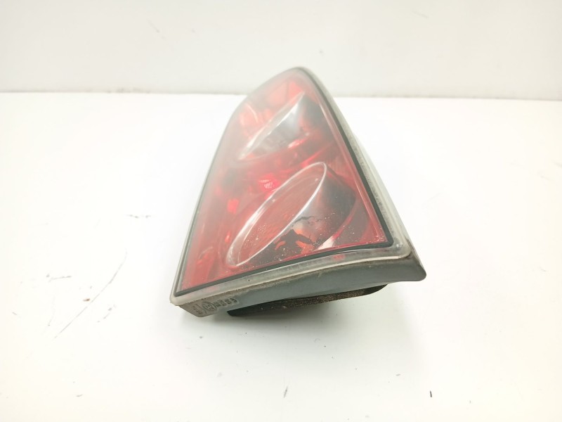 Recambio de piloto porton derecho para seat ibiza iii (6l1) 1.4 16v referencia OEM IAM 6L6945094F  6L6945108