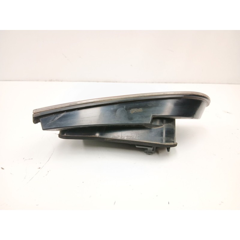Recambio de piloto porton derecho para seat ibiza iii (6l1) 1.4 16v referencia OEM IAM 6L6945094F  6L6945108