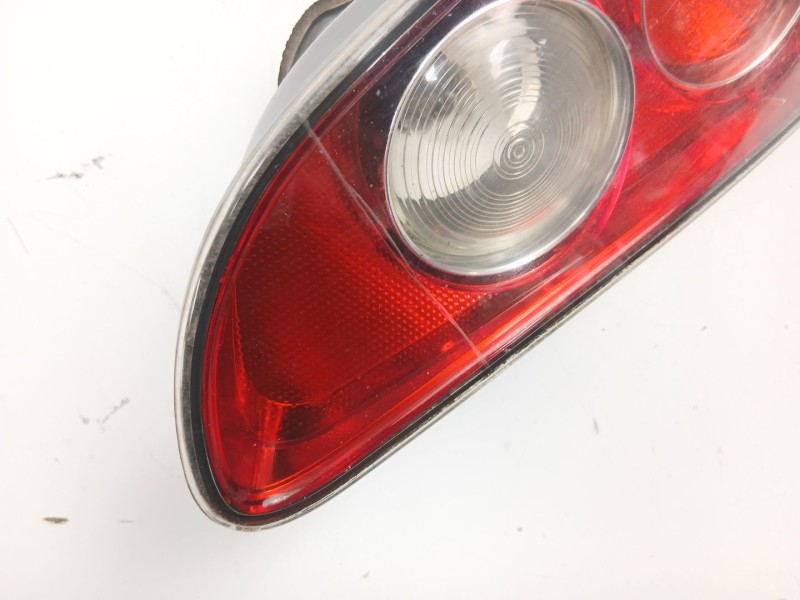Recambio de piloto porton derecho para seat ibiza iii (6l1) 1.4 16v referencia OEM IAM 6L6945094F  6L6945108
