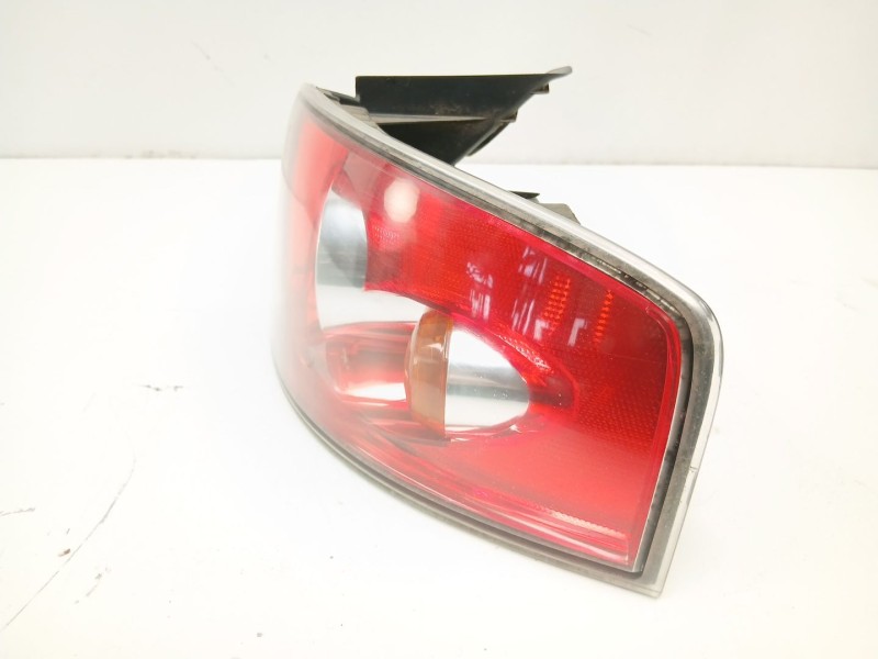 Recambio de piloto trasero derecho para seat ibiza iii (6l1) 1.4 16v referencia OEM IAM 6L6945096A 6L6945112 