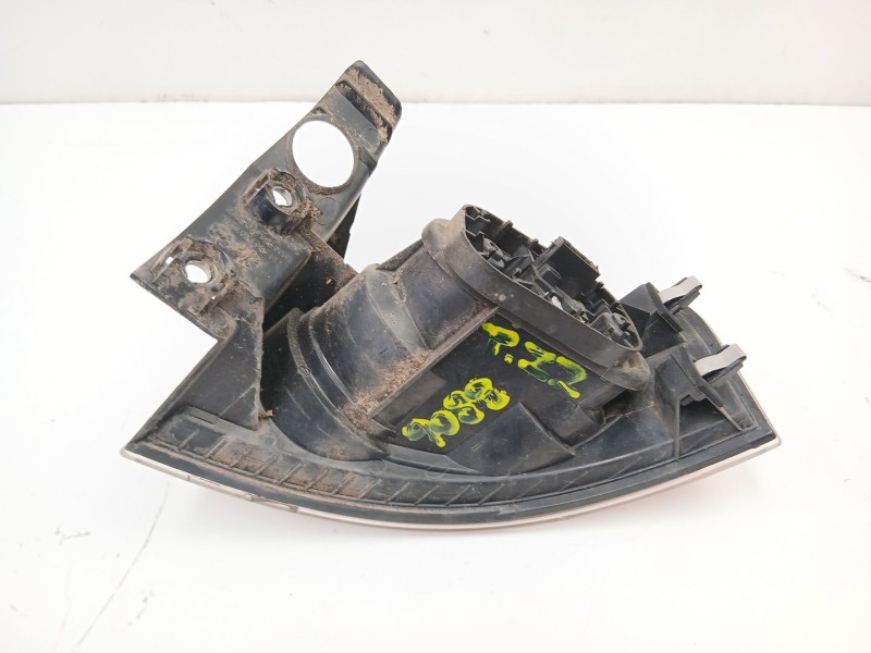 Recambio de piloto trasero izquierdo para seat ibiza iii (6l1) 1.4 16v referencia OEM IAM 6L6945095A  6L6945111