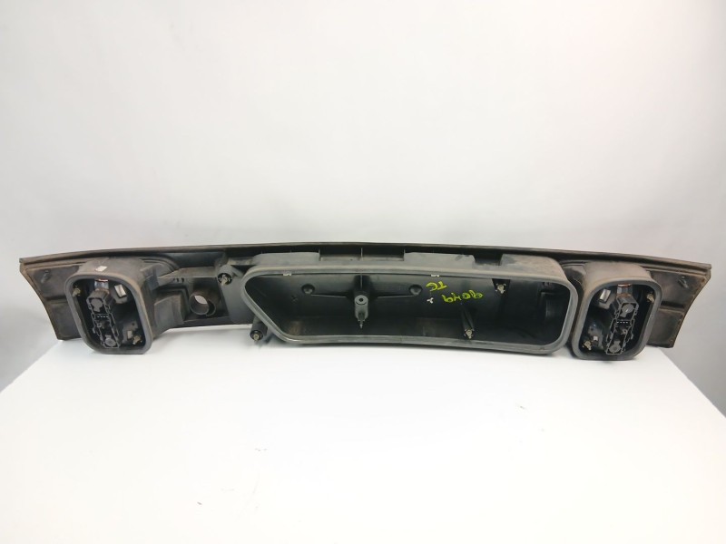 Recambio de piloto trasero central para renault laguna i (b56_, 556_) 1.9 dci (b56w) referencia OEM IAM 7700420119  