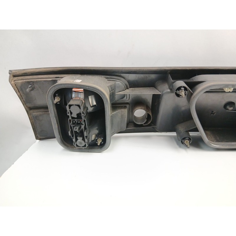 Recambio de piloto trasero central para renault laguna i (b56_, 556_) 1.9 dci (b56w) referencia OEM IAM 7700420119  