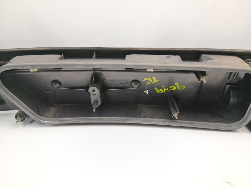 Recambio de piloto trasero central para renault laguna i (b56_, 556_) 1.9 dci (b56w) referencia OEM IAM 7700420119  