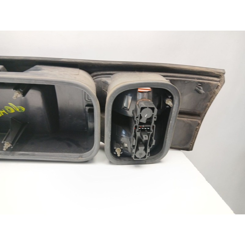 Recambio de piloto trasero central para renault laguna i (b56_, 556_) 1.9 dci (b56w) referencia OEM IAM 7700420119  