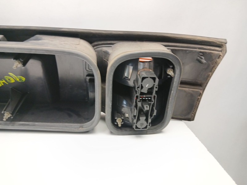 Recambio de piloto trasero central para renault laguna i (b56_, 556_) 1.9 dci (b56w) referencia OEM IAM 7700420119  