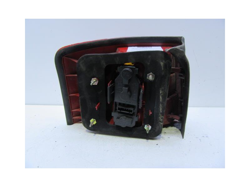 Recambio de piloto trasero dch. : audi a6 : 2.5 tdi (179,47cv)5p automatico [2000] para audi a6 2.5 tdi (179,47cv automatico 2.5