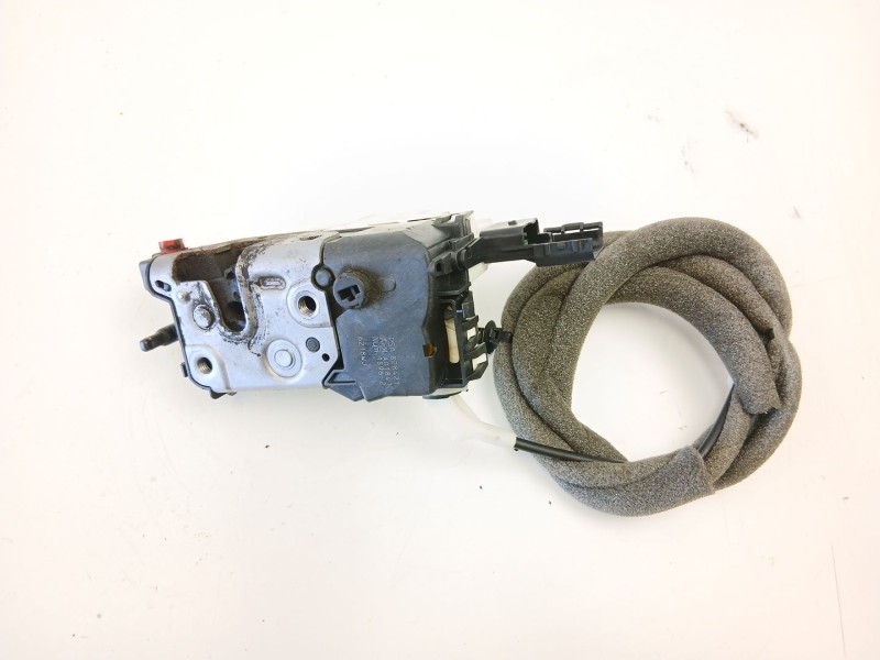 Recambio de cerradura puerta trasera derecha para citroën berlingo multispace (b9) 1.6 hdi 90 referencia OEM IAM 9137N4  