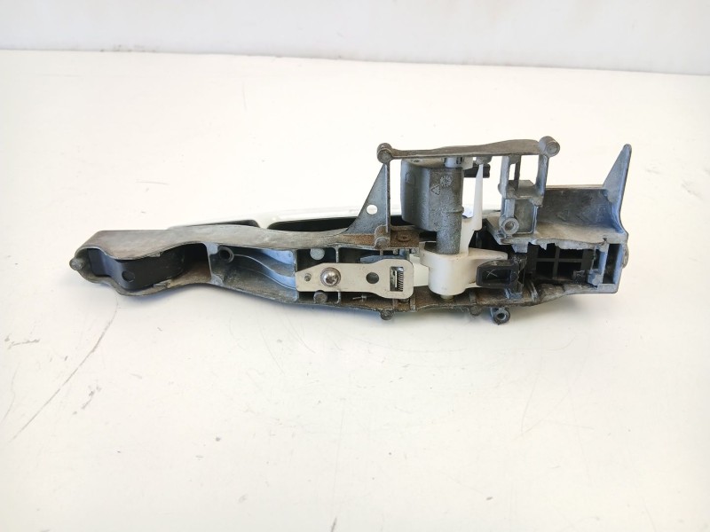 Recambio de manilla delantera derecha para citroën berlingo multispace (b9) 1.6 hdi 90 referencia OEM IAM 9680168580  