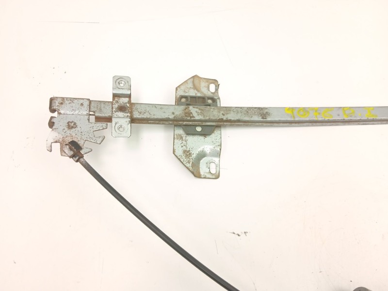 Recambio de elevalunas delantero izquierdo para nissan terrano ii (r20) 2.7 tdi 4wd referencia OEM IAM 807012X000  