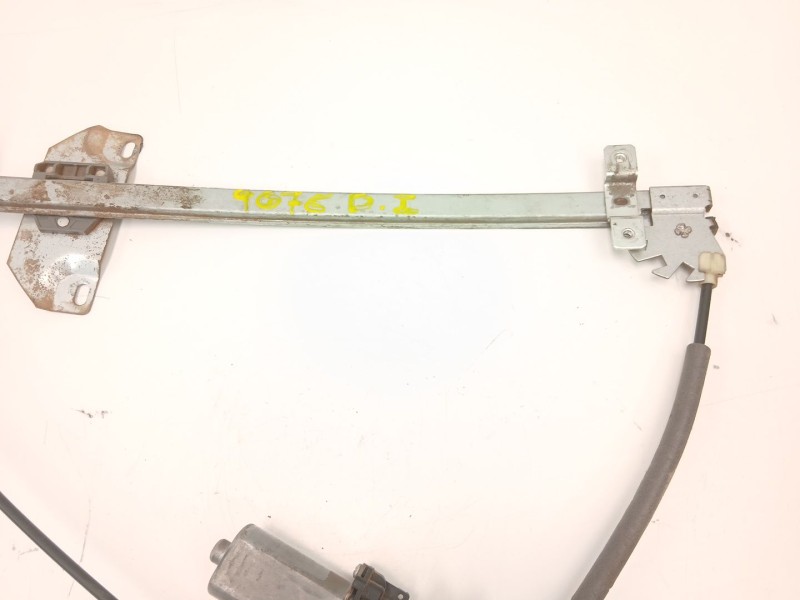 Recambio de elevalunas delantero izquierdo para nissan terrano ii (r20) 2.7 tdi 4wd referencia OEM IAM 807012X000  