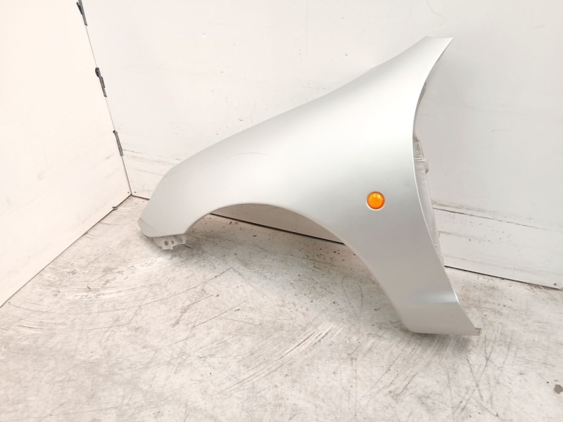 Recambio de aleta delantera izquierda para ford puma (ec_) 1.4 16v referencia OEM IAM V97FB16016AK  