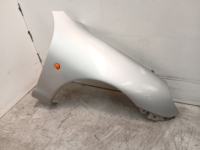 Recambio de aleta delantera derecha para ford puma (ec_) 1.4 16v referencia OEM IAM V97FB16015AX  