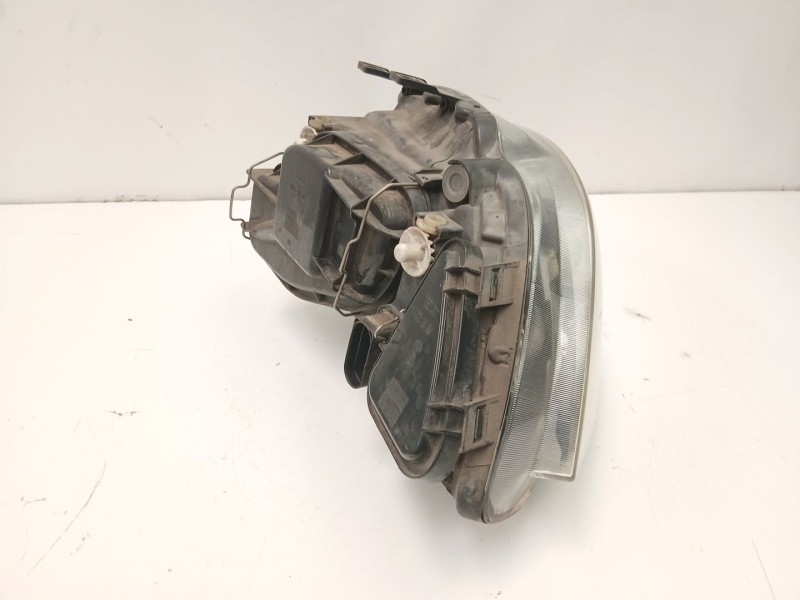 Recambio de faro derecho para seat ibiza iii (6l1) 1.4 16v referencia OEM IAM 6L1941022A  