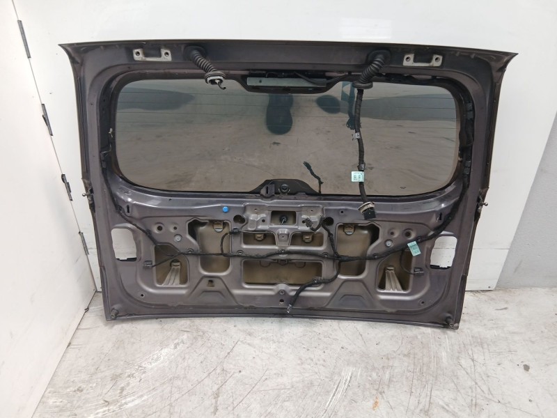 Recambio de porton trasero para chevrolet orlando (j309) 2.0 d referencia OEM IAM 95225551  