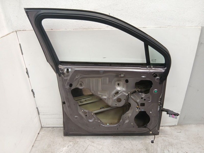 Recambio de puerta delantera izquierda para chevrolet orlando (j309) 2.0 d referencia OEM IAM 95242604  