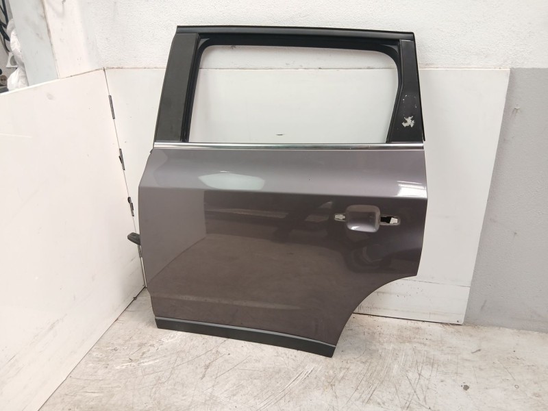 Recambio de puerta trasera izquierda para chevrolet orlando (j309) 2.0 d referencia OEM IAM 95242606  