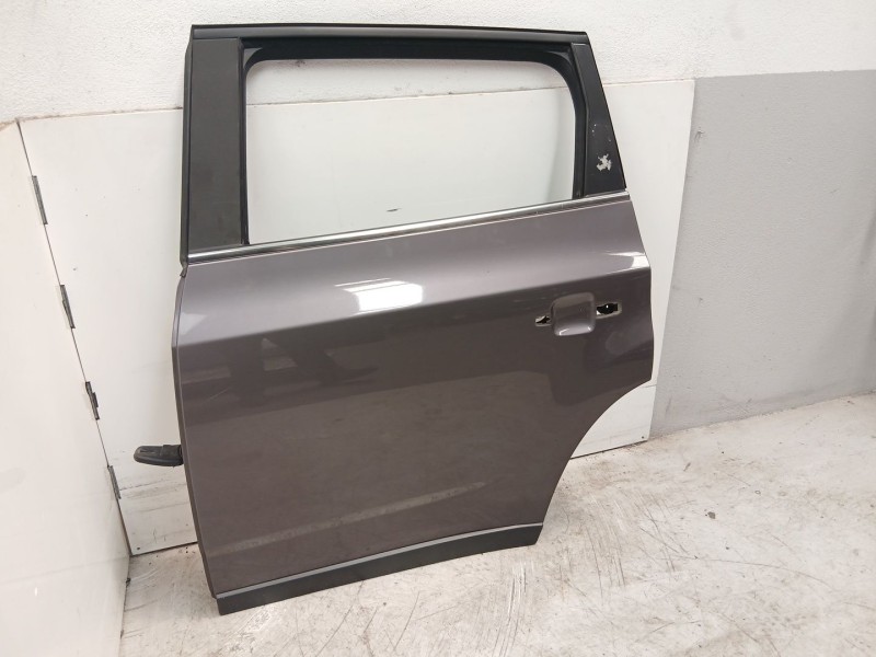 Recambio de puerta trasera izquierda para chevrolet orlando (j309) 2.0 d referencia OEM IAM 95242606  