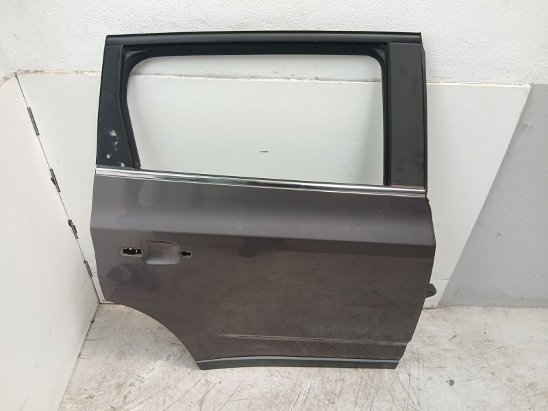 Recambio de puerta trasera derecha para chevrolet orlando (j309) 2.0 d referencia OEM IAM 95242607  