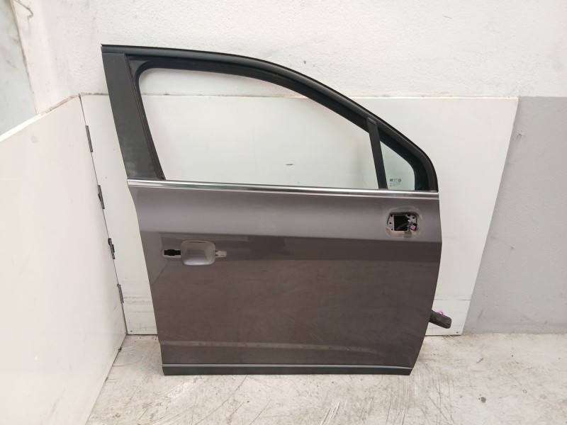 Recambio de puerta delantera derecha para chevrolet orlando (j309) 2.0 d referencia OEM IAM 95242605  