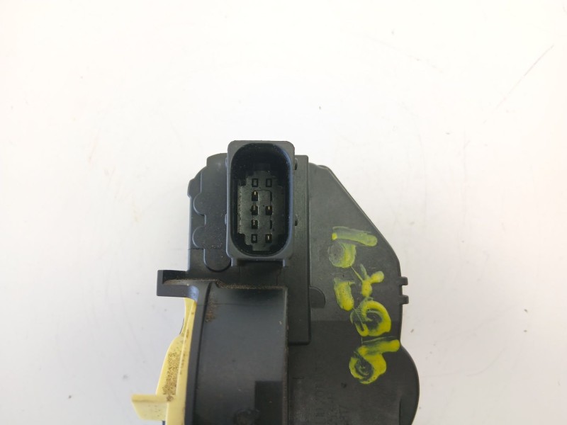 Recambio de cerradura puerta trasera izquierda para chevrolet orlando (j309) 2.0 d referencia OEM IAM 13503807  